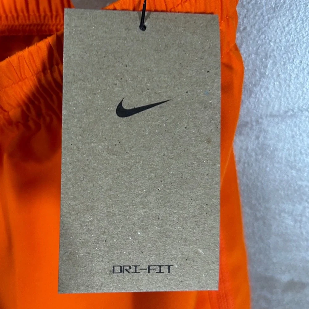 Nike Kids Orange‎ Dri-FIT Training Shorts Size Large Basketball Shorts Brand New